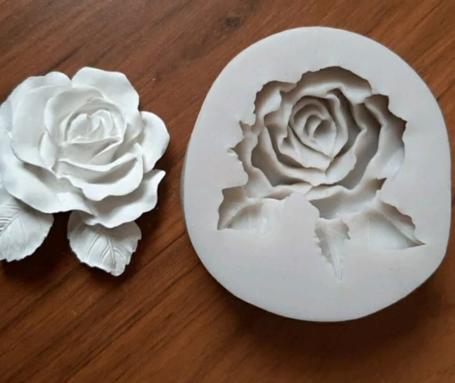 قالب سیلیکونی مدل رز برگدار کد 0131